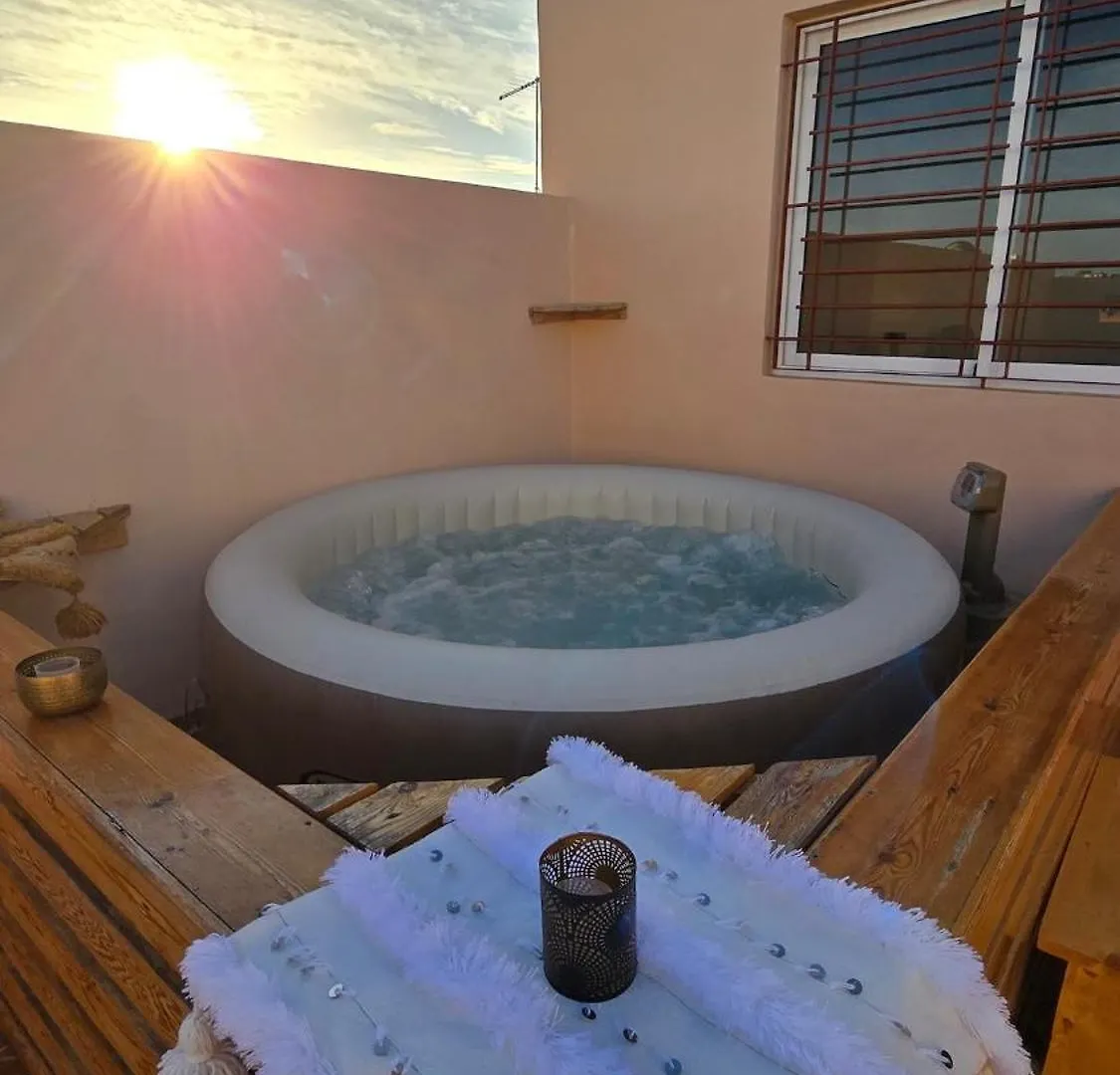 Penthouse Jacuzzi And Nice Gaming Room Agadir Apartamento
